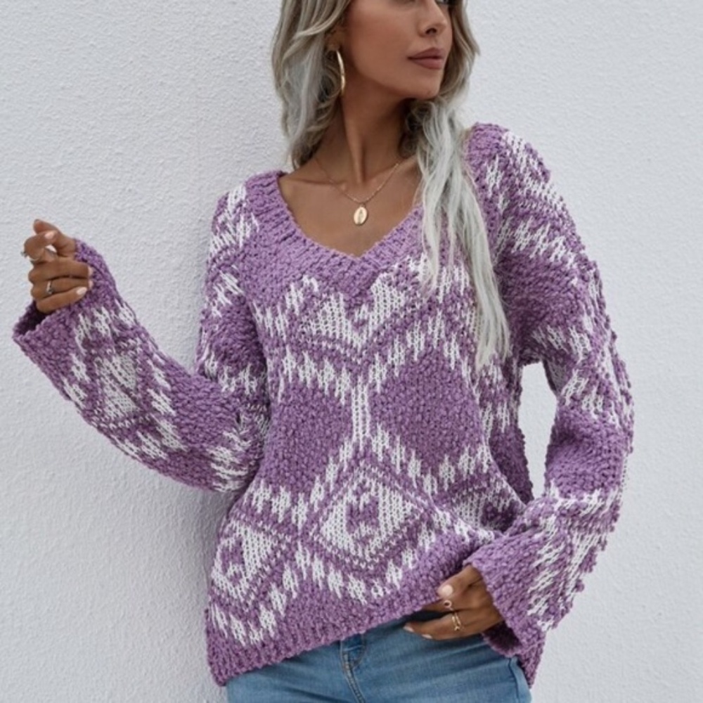 Lilac Purple Popcorn V-neck Off shoulder distressed Sweater - Picture 4 of 12